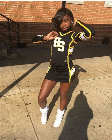 Pinterest Rynoelle 🎋 Black Cheerleaders Cheerleading Outfits Cheer