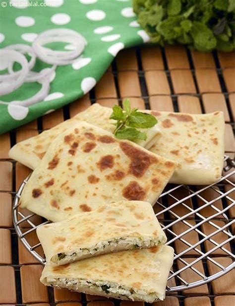 Cauliflower And Paneer Lifafa Paratha Recipe Recipe Paratha Recipes