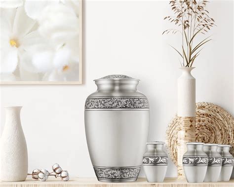 8 Best Silver Urns For 2024 Storables