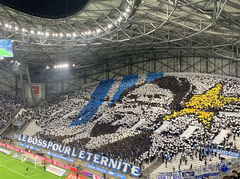 Befootball On Twitter Les Magnifiques Tifos Du Public Marseillais