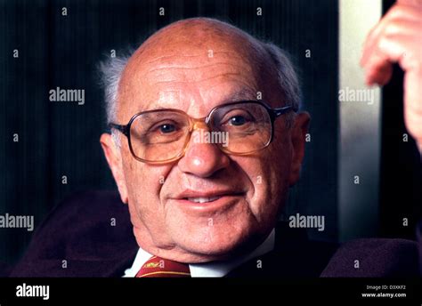 Milton Friedman Hi Res Stock Photography And Images Alamy