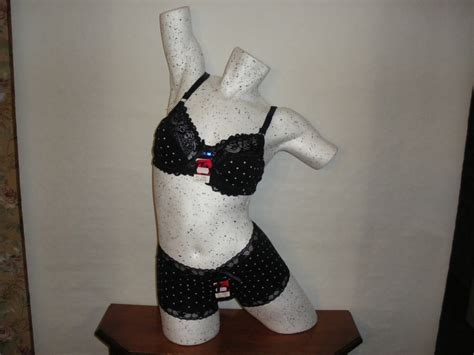 Soutien Gorge Et Shorty Noir Pois Blanc Ref Andlina Lot Lingerie Femme Soutiens Gorge