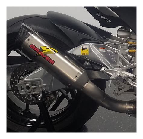 Akrapovic Slip On Exhaust Aprilia RSV4 RR RF Tuono V4 1100 RR