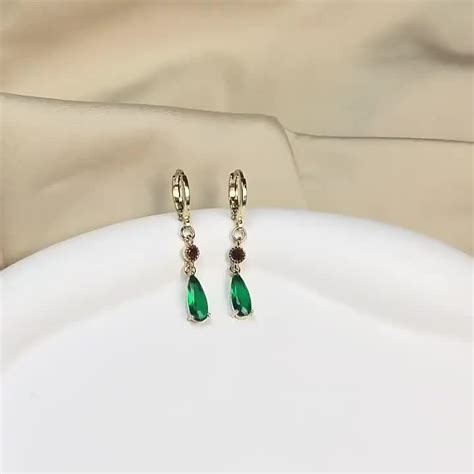 HOT ปราสาทเคลอนทของฮาร ตางหหยดนำมรกตสไตลญปนยอนยค ตางหหนบฤดรอน Lazada