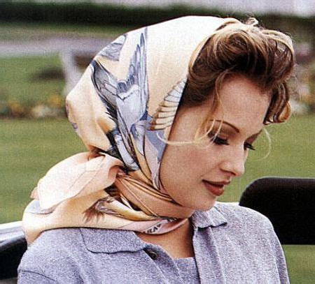 как повязать платок на голову | Head scarf styles, Hair scarf styles ...