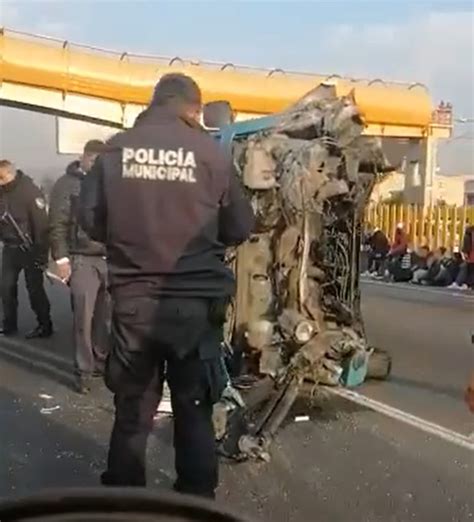 Deja volcadura de transporte en autopista México Puebla al menos 18