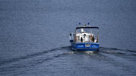 D Bayern Unfälle 26 Verletzte bei Schiffsunfall auf Main Donau Kanal