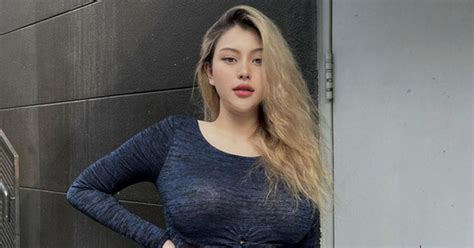 Mang bầu 6 tháng Sunna bị body shaming thậm tệ nhưng cách đáp trả của hot girl mới là điều gây