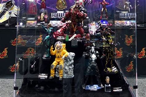 Etiqueta Hot Toys La Tercera