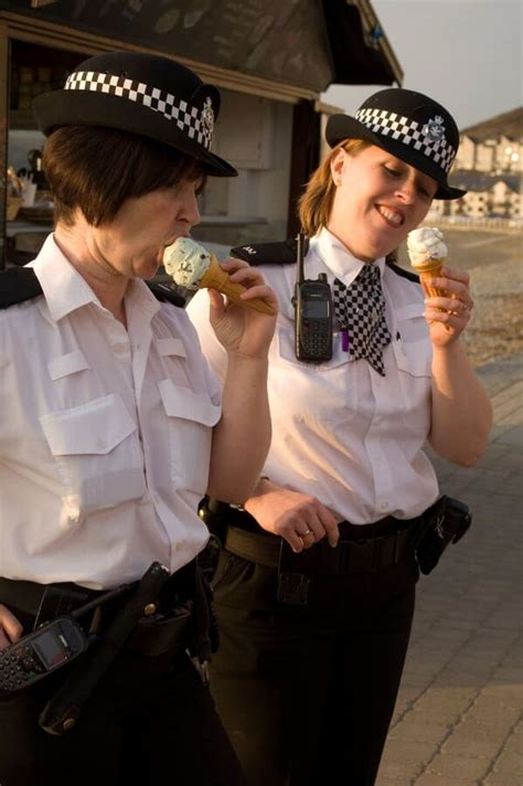 BRITISH POLICEWOMEN WPC Nudedworld