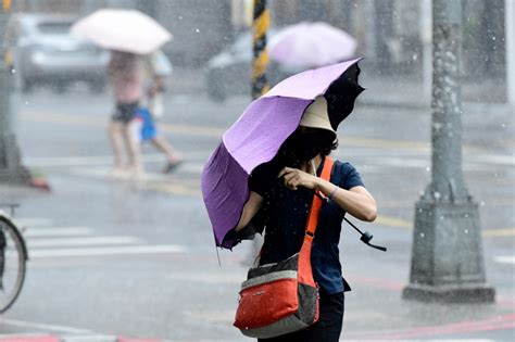 連放3天颱風假？氣象署最新風雨預測曝 14縣市仍有機會