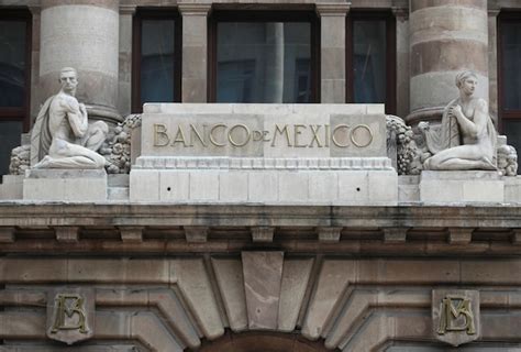 Mexico central bank to lenders: help those hurt by Hurricane Otis | Reuters