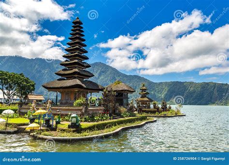 Pura Ulun Danu Beratan Bedugul Temple Stock Photo Image Of History