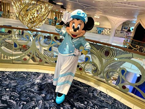 Photos Video New Shimmering Seas Soirée Celebrates 25th Anniversary Of Disney Cruise Line