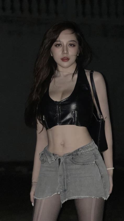 Tin Hot Tiktoker Nhi Idol Di N Bikini Khoe V Ng C C M T H Nh N N M Y T Nh K H Nh Nh