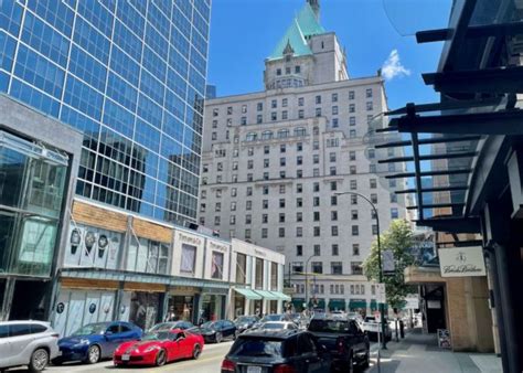 7 BEST HOTELS in VANCOUVER - By A Local