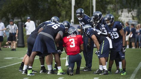 Wednesday Round Up Seahawks Among NFL S Early Training Camp Winners