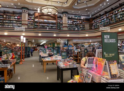 Barnes and Noble bookstore interior Stock Photo - Alamy