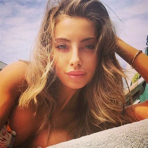 Modelo Italiana Apontada Como A Nova Namorada De Cristiano Ronaldo