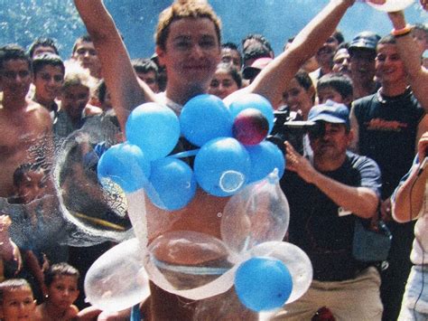 Reinado trans de Chaparral el evento de resistencia gay que atravesó la guerra en Colombia