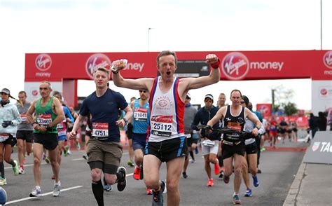 30 Weird Rules Marathon Runners Have to Follow