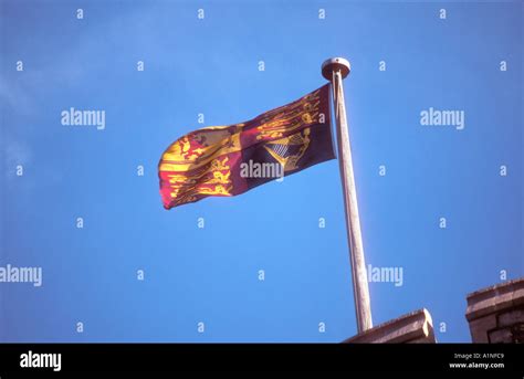 Windsor Castle Flying Royal Standard Hi Res Stock Photography And