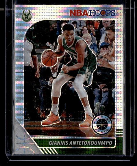 2019 Hoops Premium Stock 102 Giannis Antetokounmpo Pulsar Prizm Near