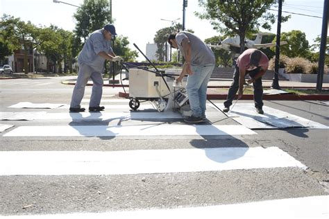 Contin An Los Trabajos De Demarcaci N Vial Por La Avenida Varela El