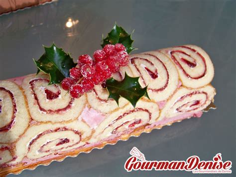 Bûche De Noël Façon Charlotte Aux Framboises