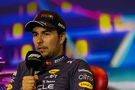 Checo P Rez Arranca Con El Pie Derecho La Temporada De F Y Domina La