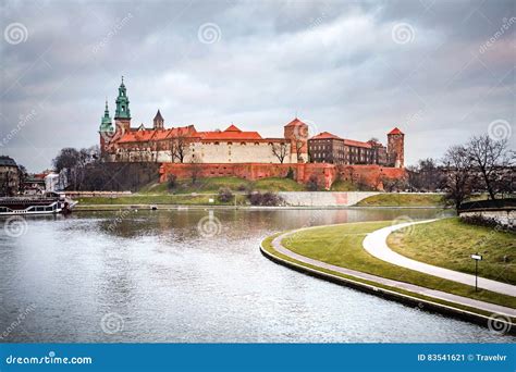 Fantastische Nacht Krakau Het Koninklijke Wawel Kasteel In Polen Stock