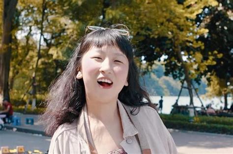 Từng rất được yêu thích hot girl đẹp lạ càng ngày càng lố khiến dân tình ngán ngẩm Tạp chí