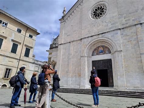 Per Tutta LEstate Visite Guidate Gratuite Alla Scoperta Del Centro