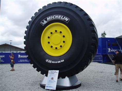 Michelin 5980 R 63 Worlds Largest Tyre Jambox998 Flickr