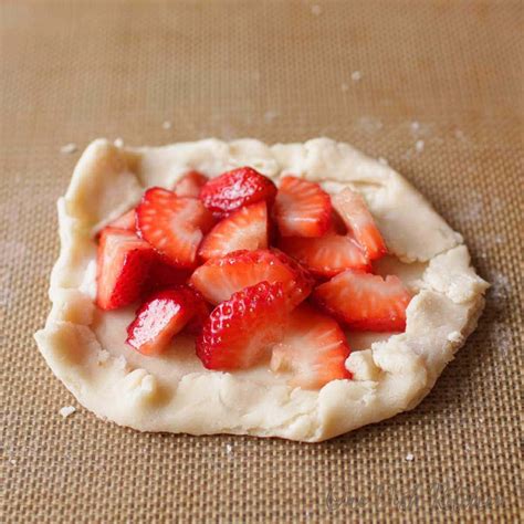 How To Make A Mini Pie Crust One Dish Kitchen