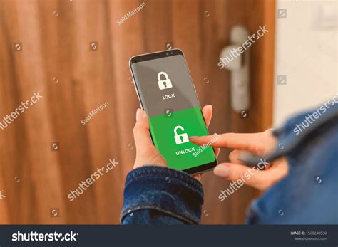6,558 Phone open door Images, Stock Photos & Vectors | Shutterstock