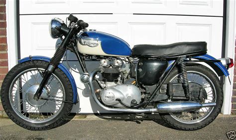 Triumph T100 Gallery Classic Motorbikes