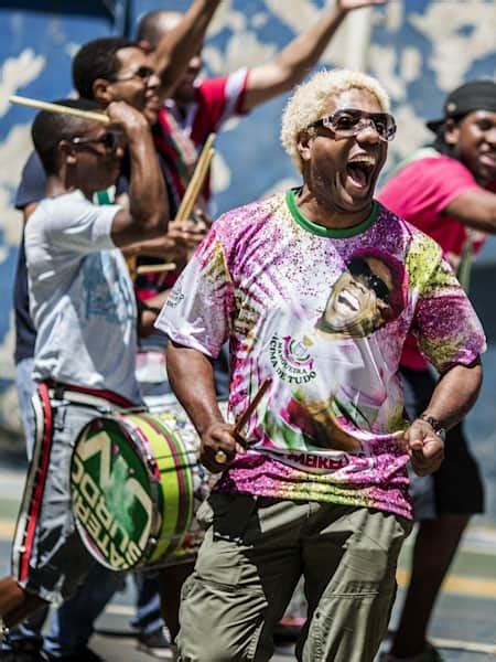 Carnaval Sambas Que Falam Sobre Futebol