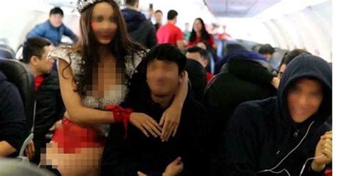 Vụ Vietjet Air biểu diễn bikini đón U23 Việt Nam được chỉ đạo làm rõ