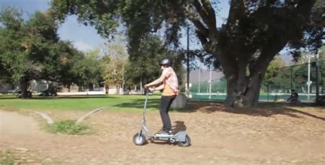 E300 Electric Scooter Razor