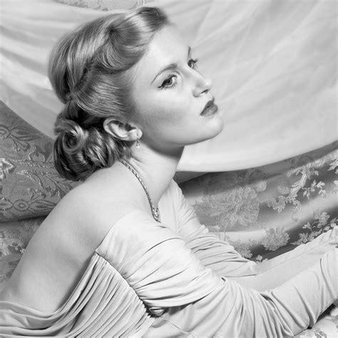 This hair style hair style trend is surprisingly easy to do 3