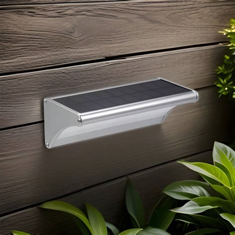 Aluminium Solar Wall Light – Outdoor Motion Sensor for Bright & Secure Lighting