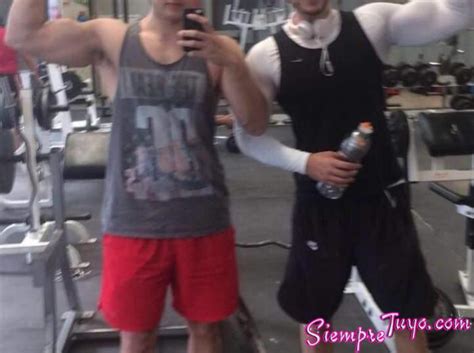DOS HOMBRES GUAPOS MASCULINOS Y DISCRETOS VIP Escorts Gay Gigolos Trans y Mujeres México