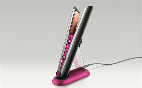Продукцию Dyson теперь можно купить на Lamoda
