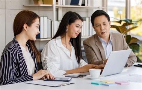 Foto Kerja Di Kantor - Homecare24