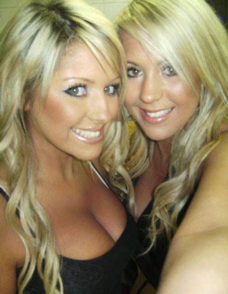 Big Tit Girlfriends Posing In The Mirror Porn Pictures Xxx Photos Sex Images Pictoa