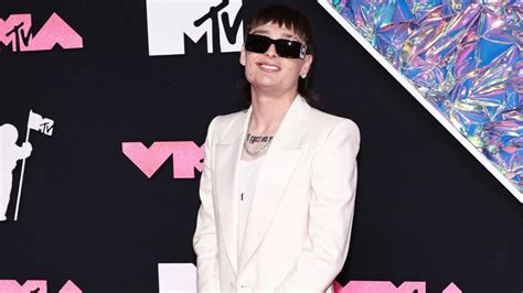 Peso Pluma Ya Tiene Novia As Lo Confirm En Los Premios Mtv Vma S