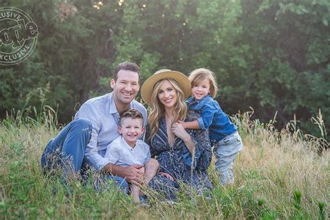 Who is Tony Romos Wife, Candice Crawford? All you need to know