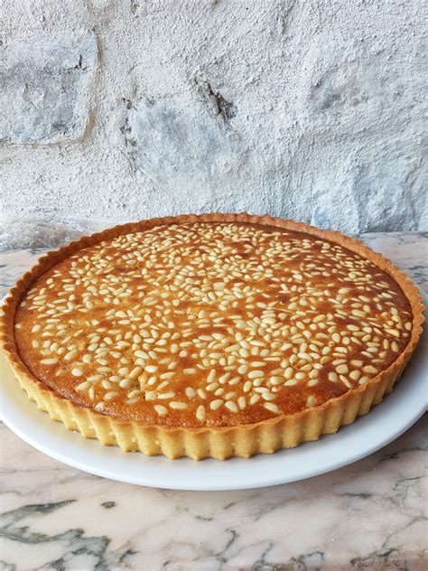 Tarte aux pignons de pin Quand Léa pâtisse