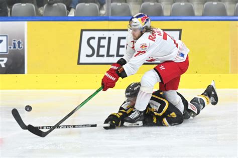 Red Bulls Verlieren Zum Abschluss In Bruneck Eishockey Magazin